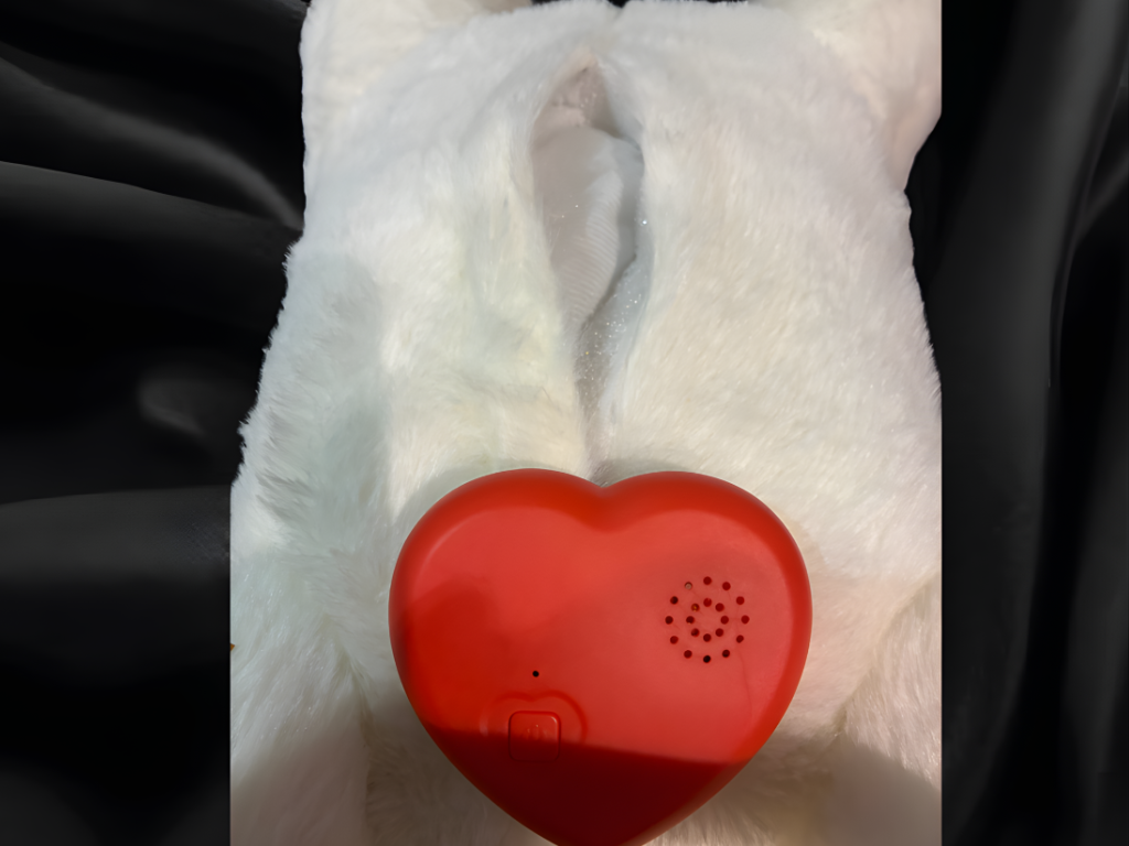 Rechargeable Heartbeat Puppy Toy for Dog Anxiety & Calming (White/Beige)